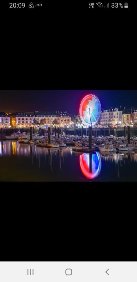Au Coin Du Quai Entre Mer Et Port De Plaisance Dieppe Exterior foto